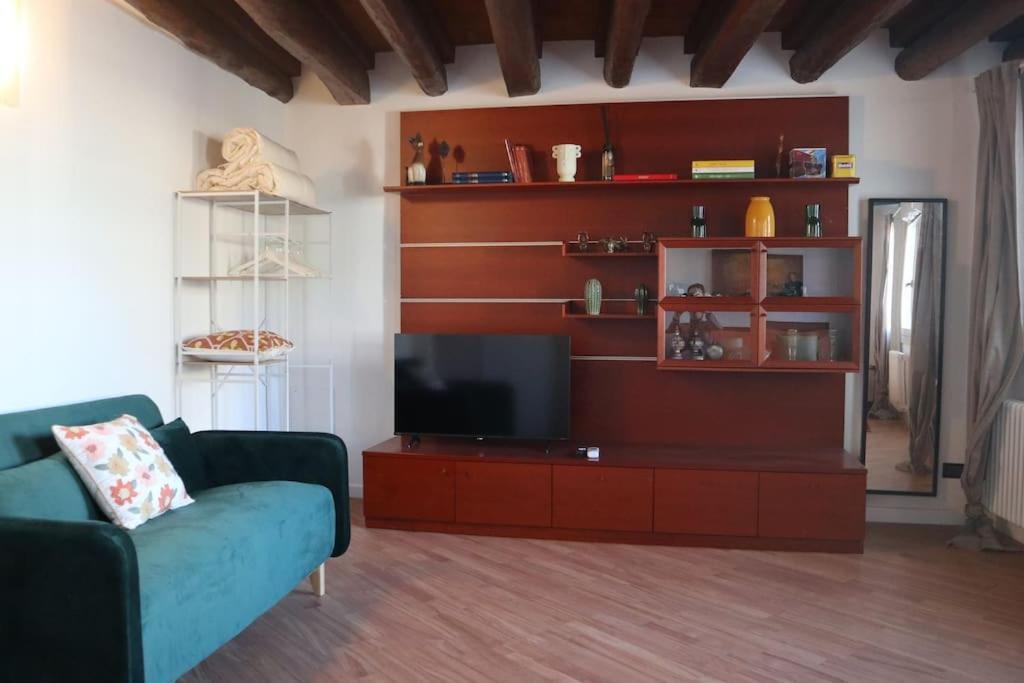 Al Capitello Apt, 5 Minutes From Treviso Airport Apartment ภายนอก รูปภาพ